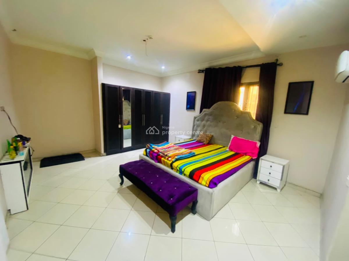 Furnished / Unfinished Ensuite Bedroom Upstairs, Chevy View Estate, Chevron Lekki, Lekki, Lagos, Terraced Duplex for Rent