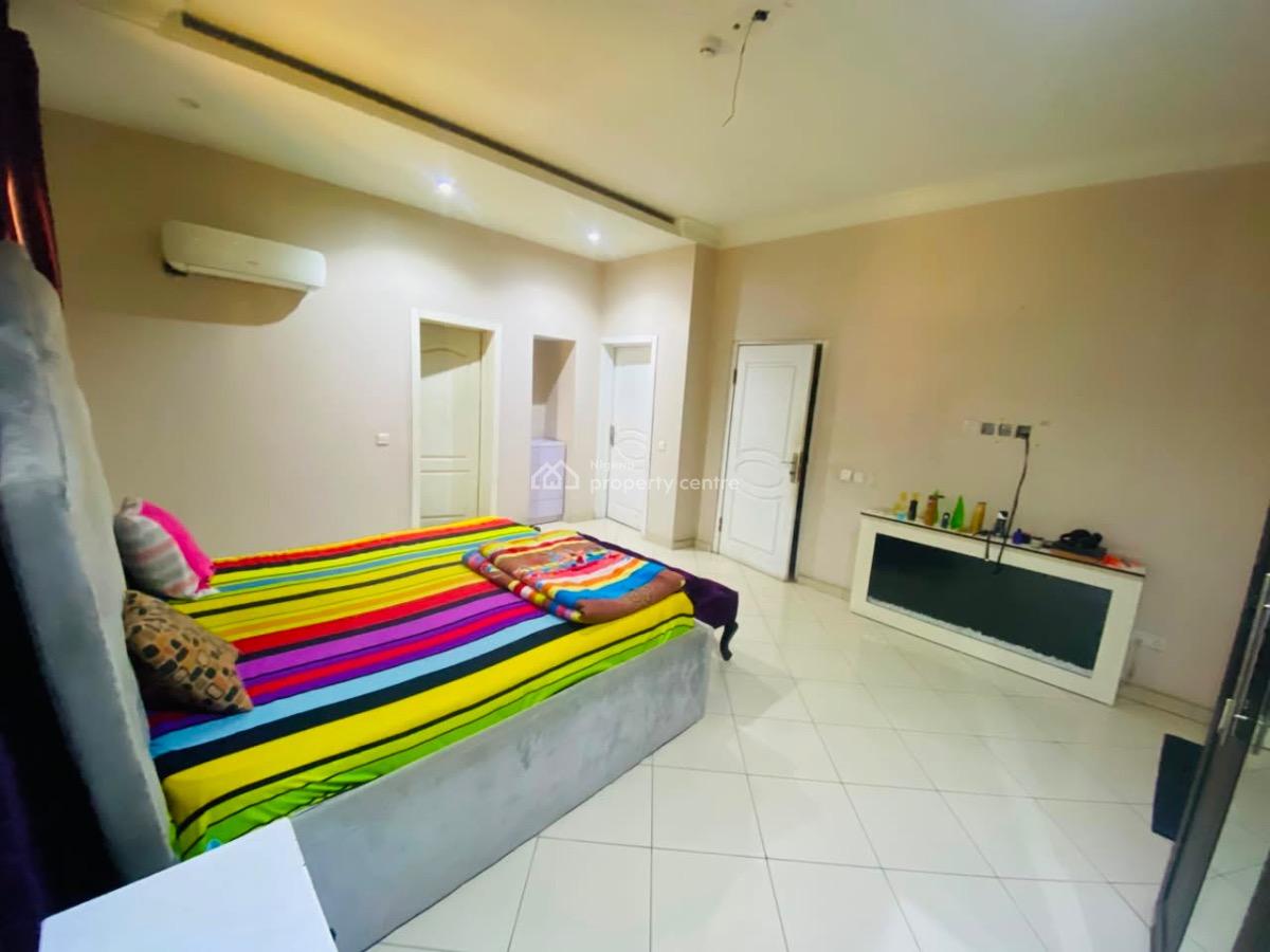 Furnished / Unfinished Ensuite Bedroom Upstairs, Chevy View Estate, Chevron Lekki, Lekki, Lagos, Terraced Duplex for Rent