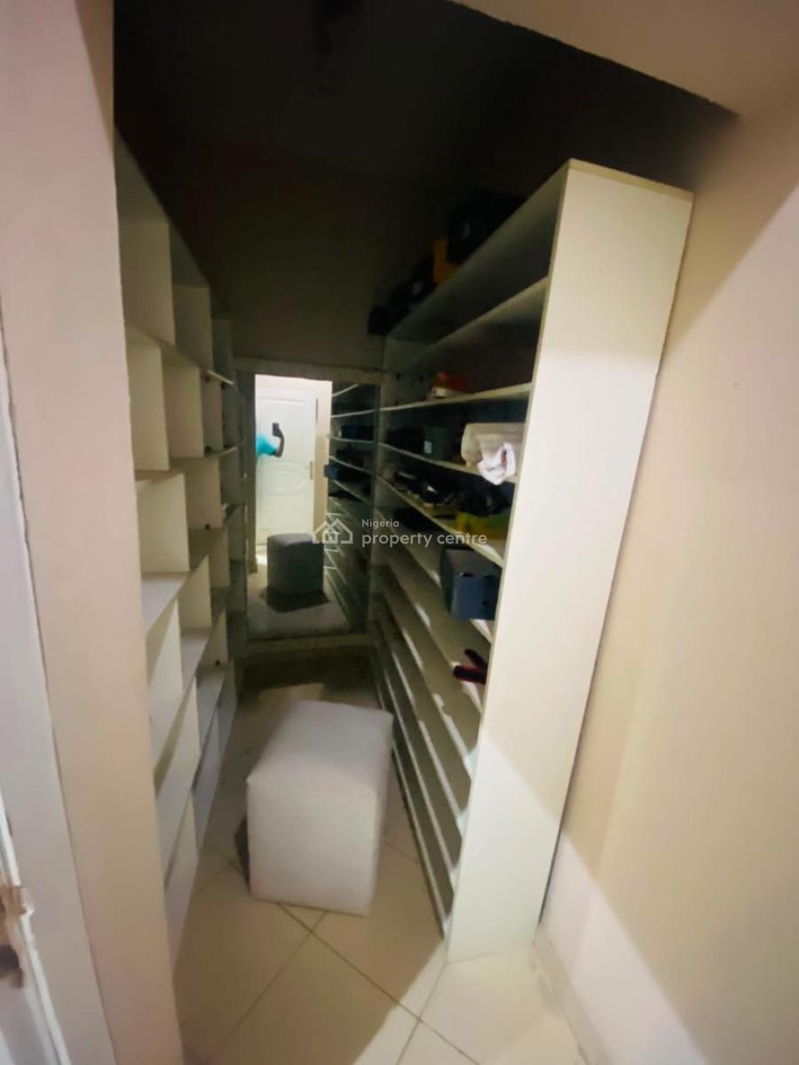 Furnished / Unfinished Ensuite Bedroom Upstairs, Chevy View Estate, Chevron Lekki, Lekki, Lagos, Terraced Duplex for Rent