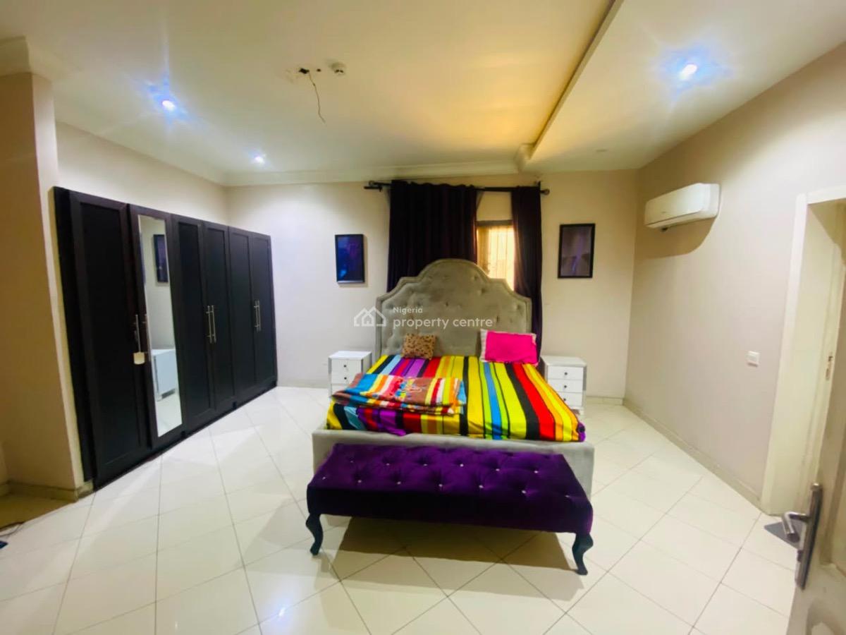 Furnished / Unfinished Ensuite Bedroom Upstairs, Chevy View Estate, Chevron Lekki, Lekki, Lagos, Terraced Duplex for Rent