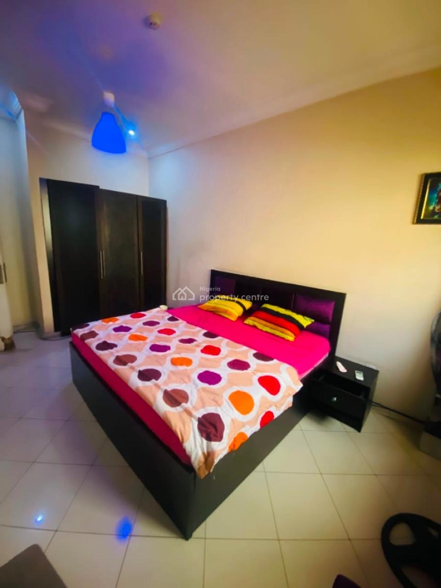 Furnished / Unfinished Ensuite Bedroom Upstairs, Chevy View Estate, Chevron Lekki, Lekki, Lagos, Terraced Duplex for Rent