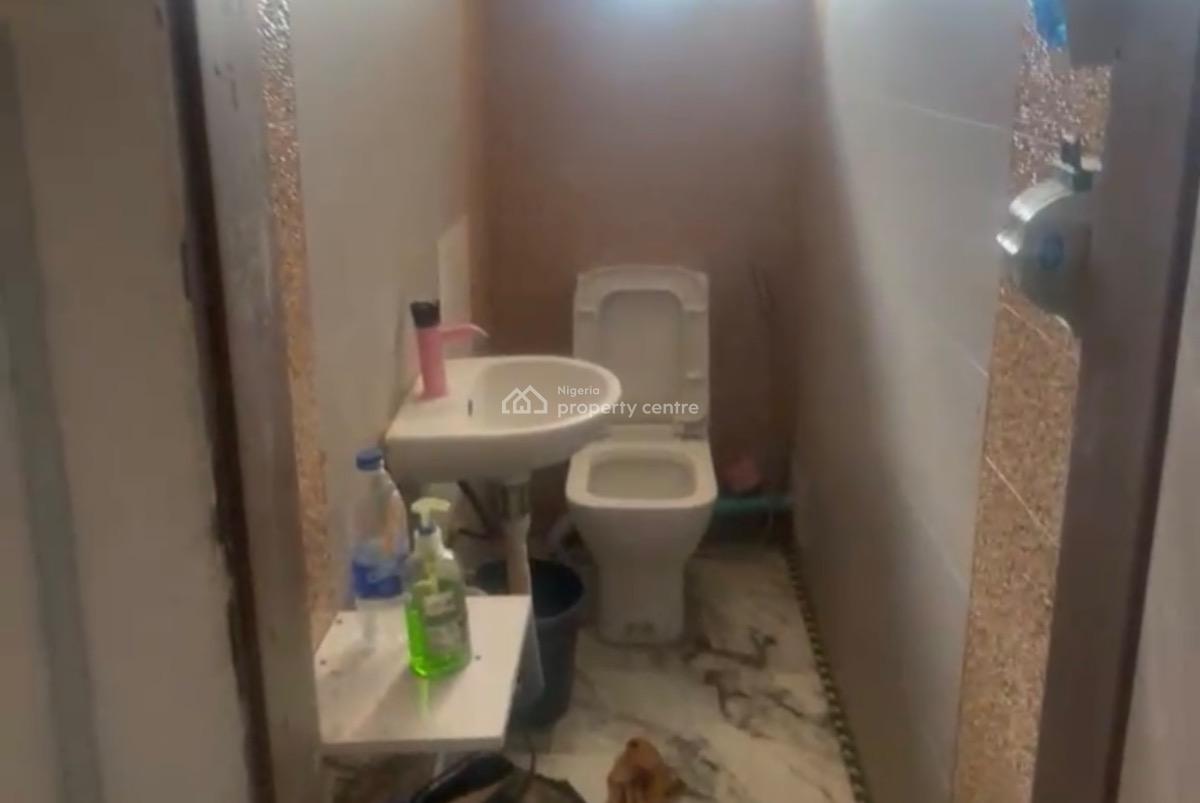 a Spacious One Bedroom Apartment By Chevron Lekki, Chevron Drive., Lekki Phase 2, Lekki, Lagos, Mini Flat (room and Parlour) for Rent