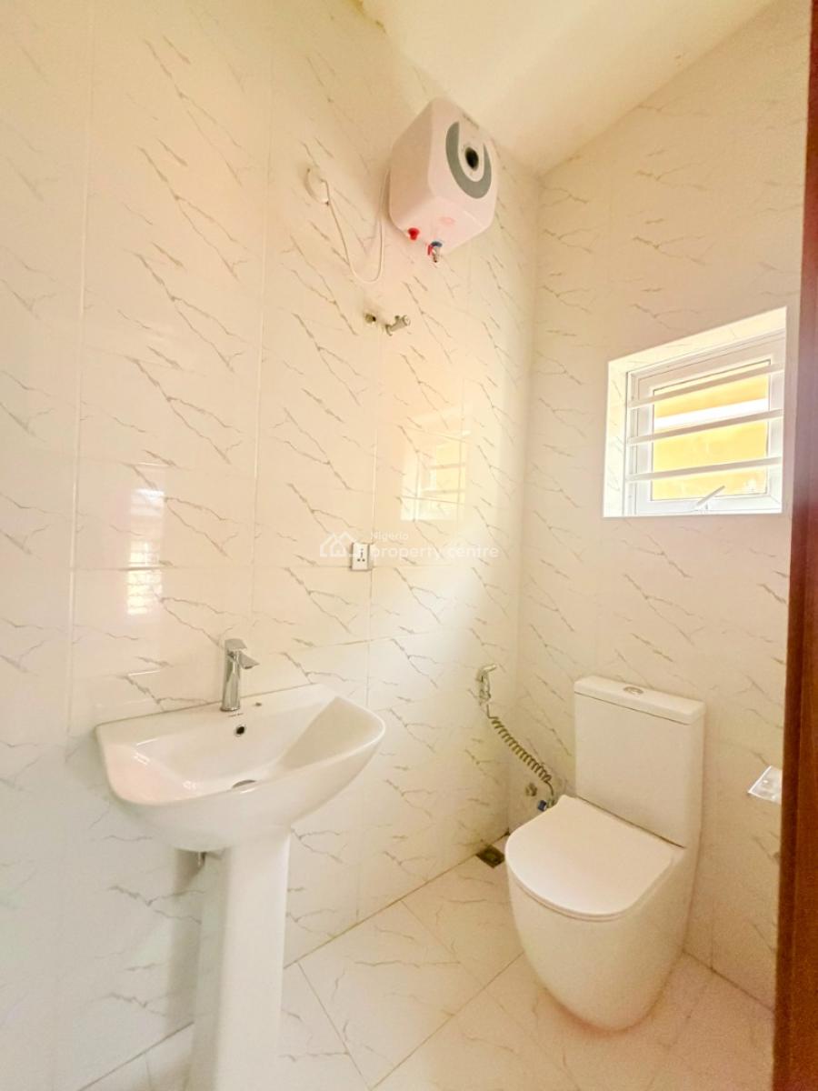 5 Bedroom Detached Duplex with a Bq in a Well Secured Estate, Gra Phase 2, Magodo, Lagos, Detached Duplex for Sale