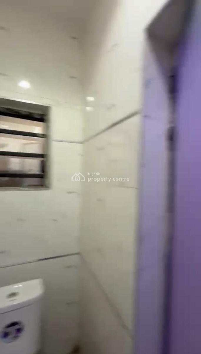Lovely 2 Bedrooms Flat, Off Emmanuel Bus-stop, Via Adetola, Aguda, Surulere, Lagos, Flat / Apartment for Rent