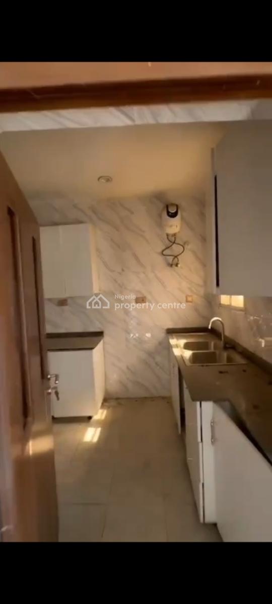 3bedroom Apartment Lifecamp, Paradise 2, Life Camp, Abuja, Flat / Apartment for Sale