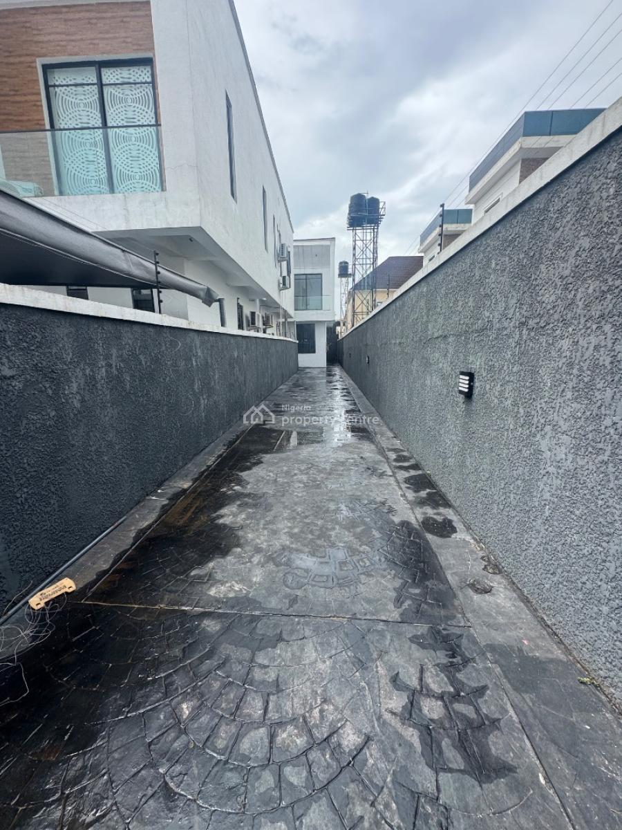 Nice Luxury 4 Bedroom Duplex Semi Detached &bq 4 Cars Parking Space, Chevron Drive Lekki Bera Estate, Lekki, Lagos, Semi-detached Duplex for Sale