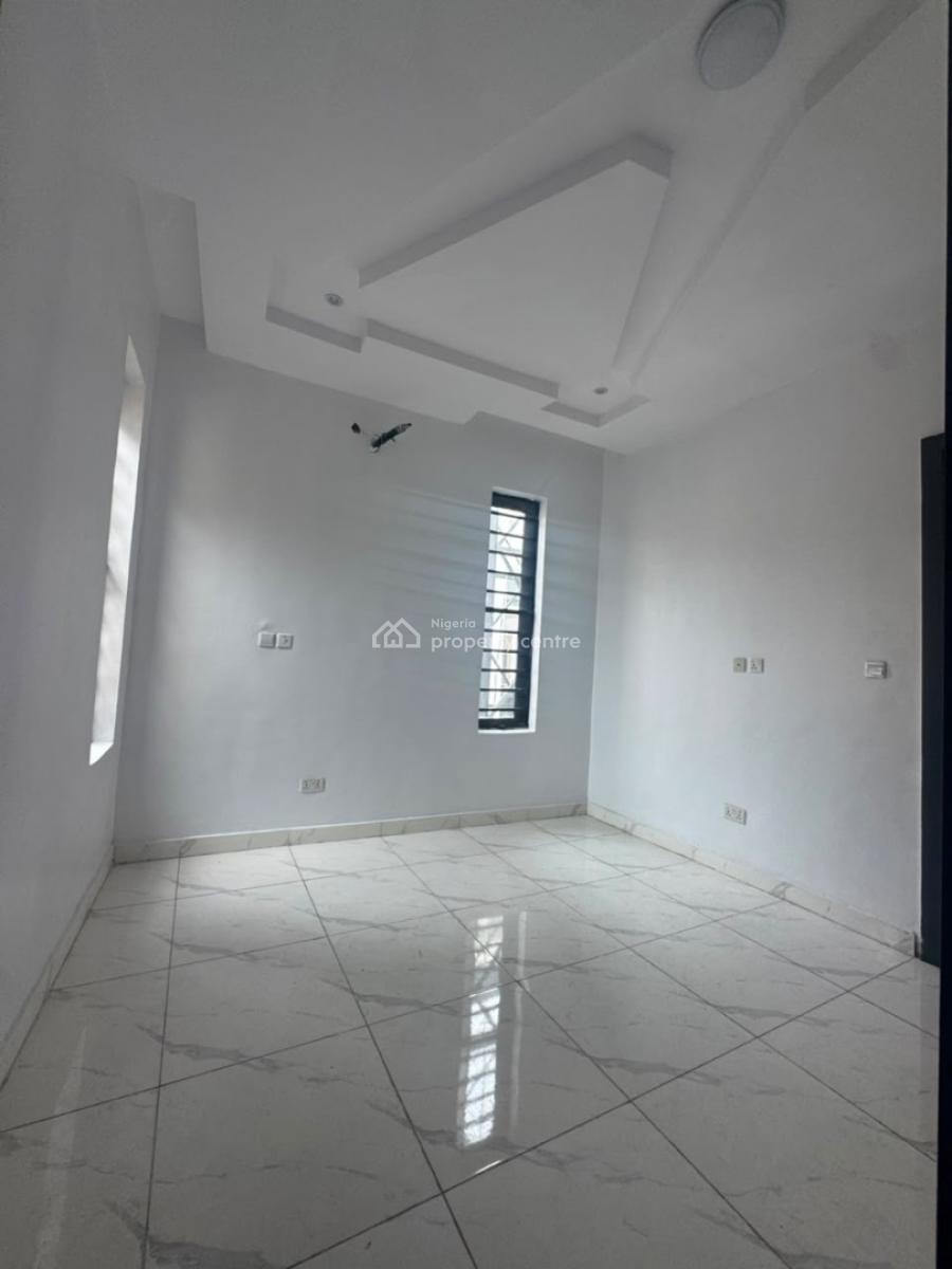 Good Deal, 4 Bedroom Semi Detached Duplex with Bq, Chevron Drive, Lekki, Lagos, Semi-detached Duplex for Sale