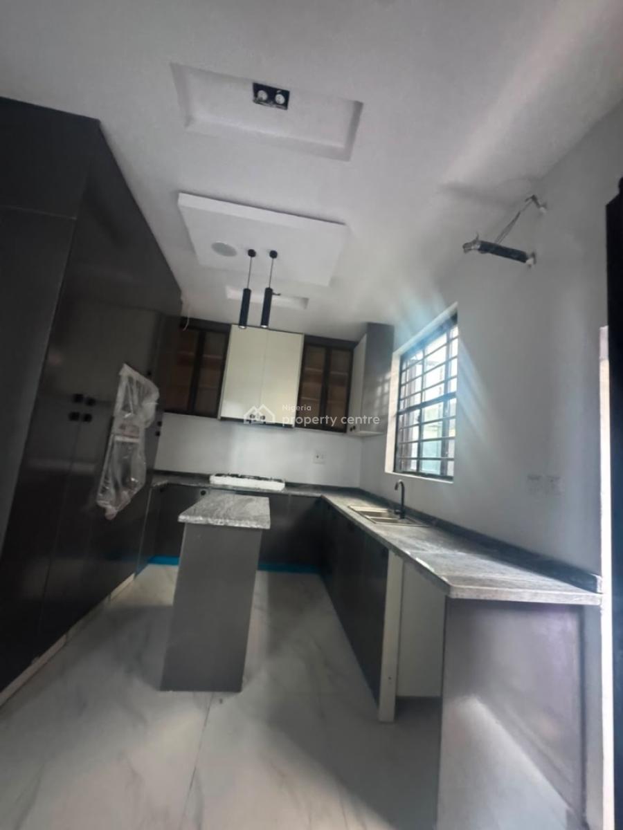 Good Deal, 4 Bedroom Semi Detached Duplex with Bq, Chevron Drive, Lekki, Lagos, Semi-detached Duplex for Sale