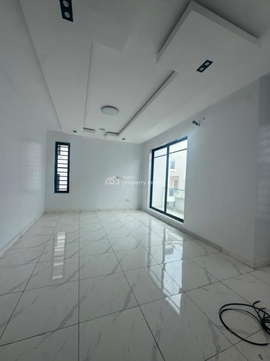 Good Deal, 4 Bedroom Semi Detached Duplex with Bq, Chevron Drive, Lekki, Lagos, Semi-detached Duplex for Sale
