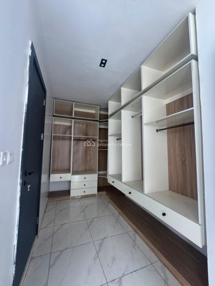 Good Deal, 4 Bedroom Semi Detached Duplex with Bq, Chevron Drive, Lekki, Lagos, Semi-detached Duplex for Sale