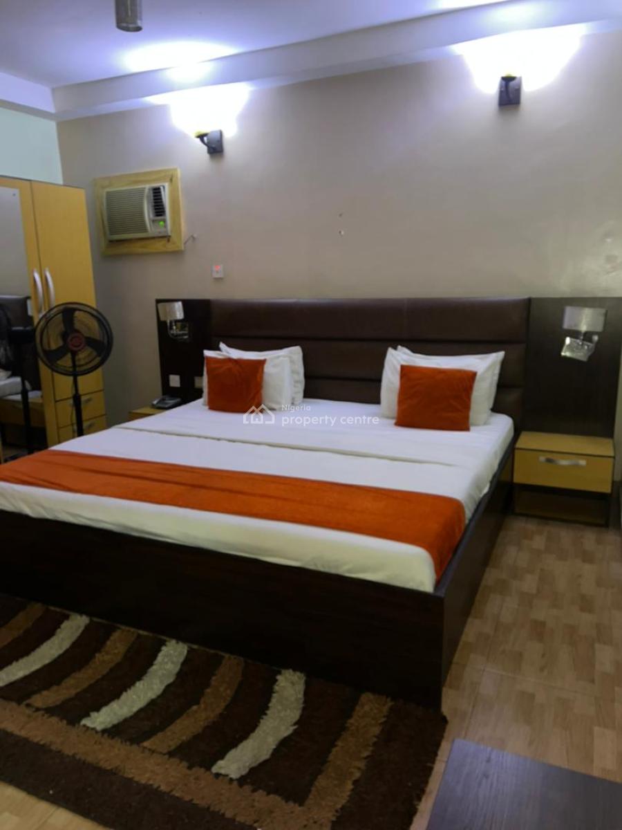 15 Rooms Functioning Hotel, Ikeja Gra, Ikeja, Lagos, Hotel / Guest House for Rent