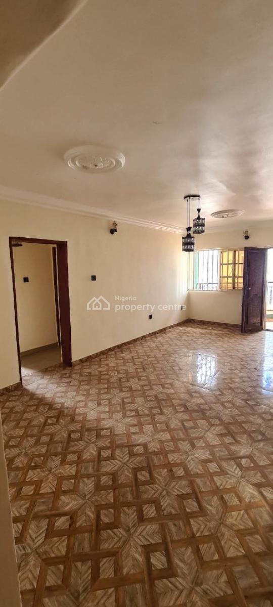 Spacious 3 Bedroom Apartment Upstairs, Off Kosoko Road, Ojodu Berger, Ojodu, Lagos, Flat / Apartment for Rent