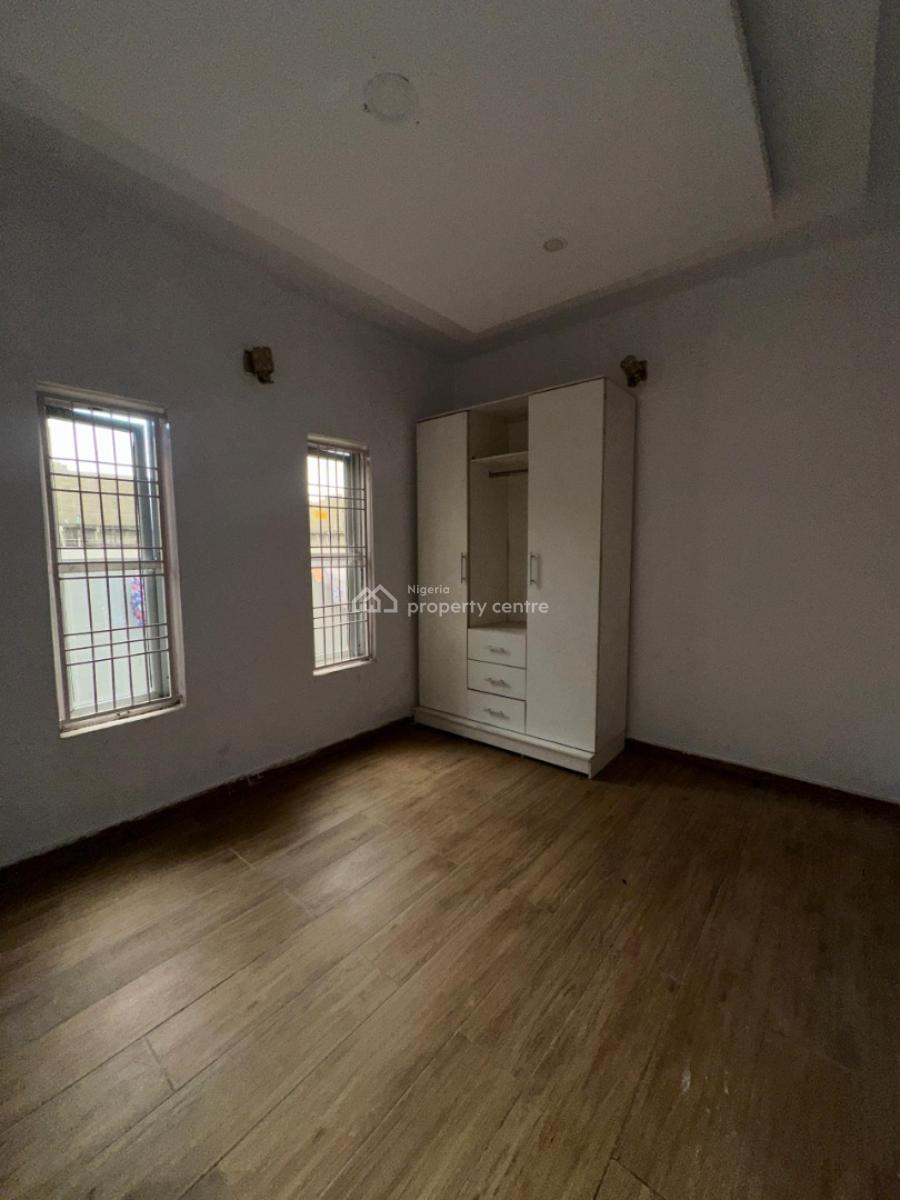 Spacious and Massive 2 Bedroom Apartment, Orchid Road, Lekki, Lagos, Flat / Apartment for Rent