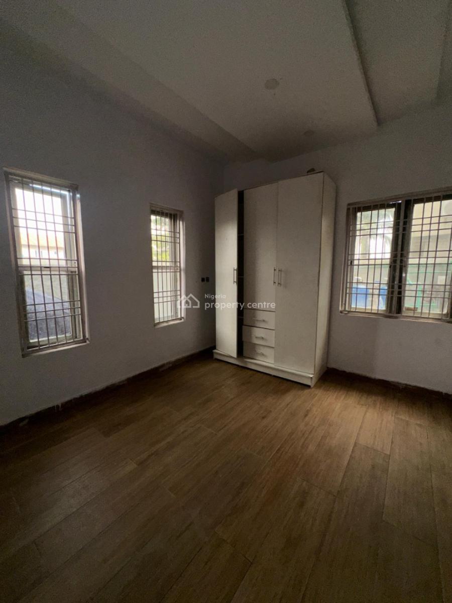Spacious and Massive 2 Bedroom Apartment, Orchid Road, Lekki, Lagos, Flat / Apartment for Rent