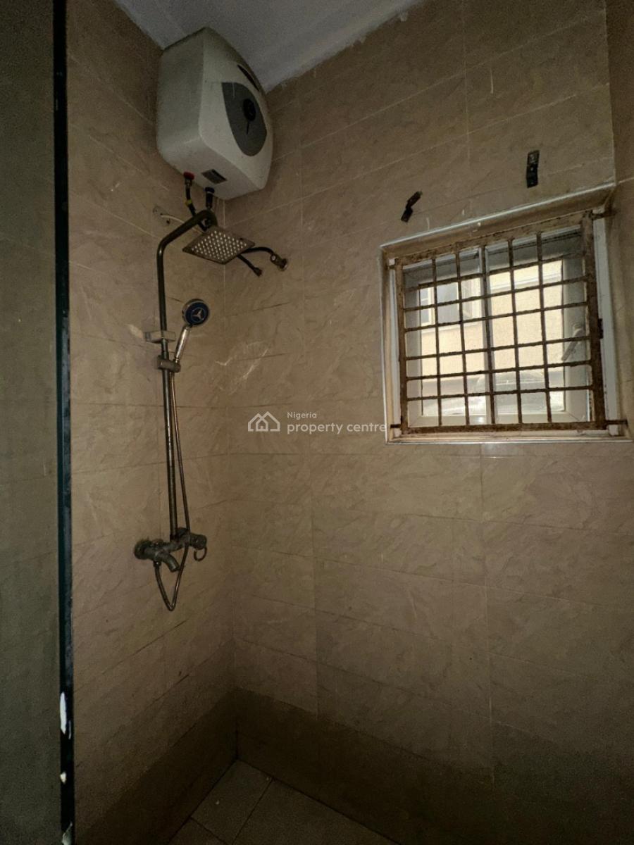 Spacious and Massive 2 Bedroom Apartment, Orchid Road, Lekki, Lagos, Flat / Apartment for Rent