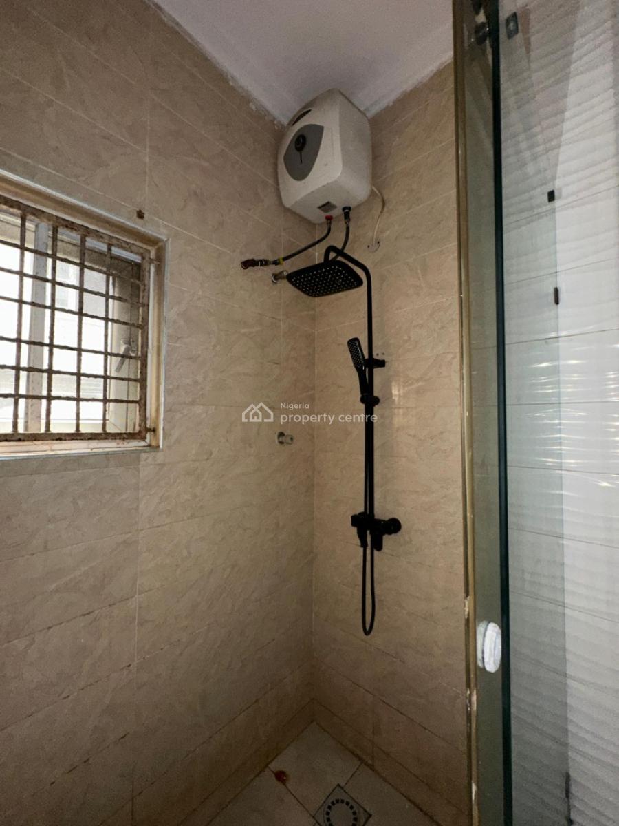 Spacious and Massive 2 Bedroom Apartment, Orchid Road, Lekki, Lagos, Flat / Apartment for Rent