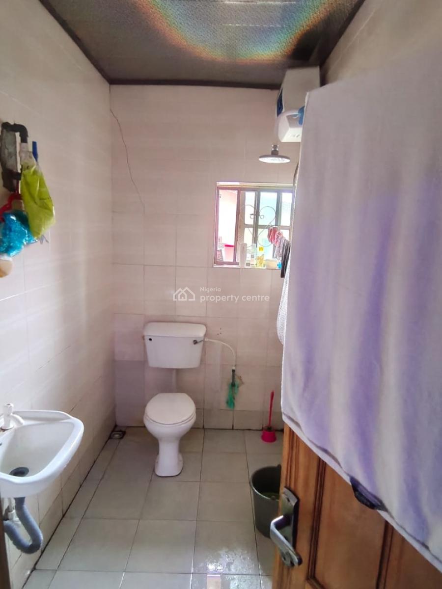 Spacious 3 Bedroom Apartment, Ado Road, Ajah, Lagos, Flat / Apartment for Rent