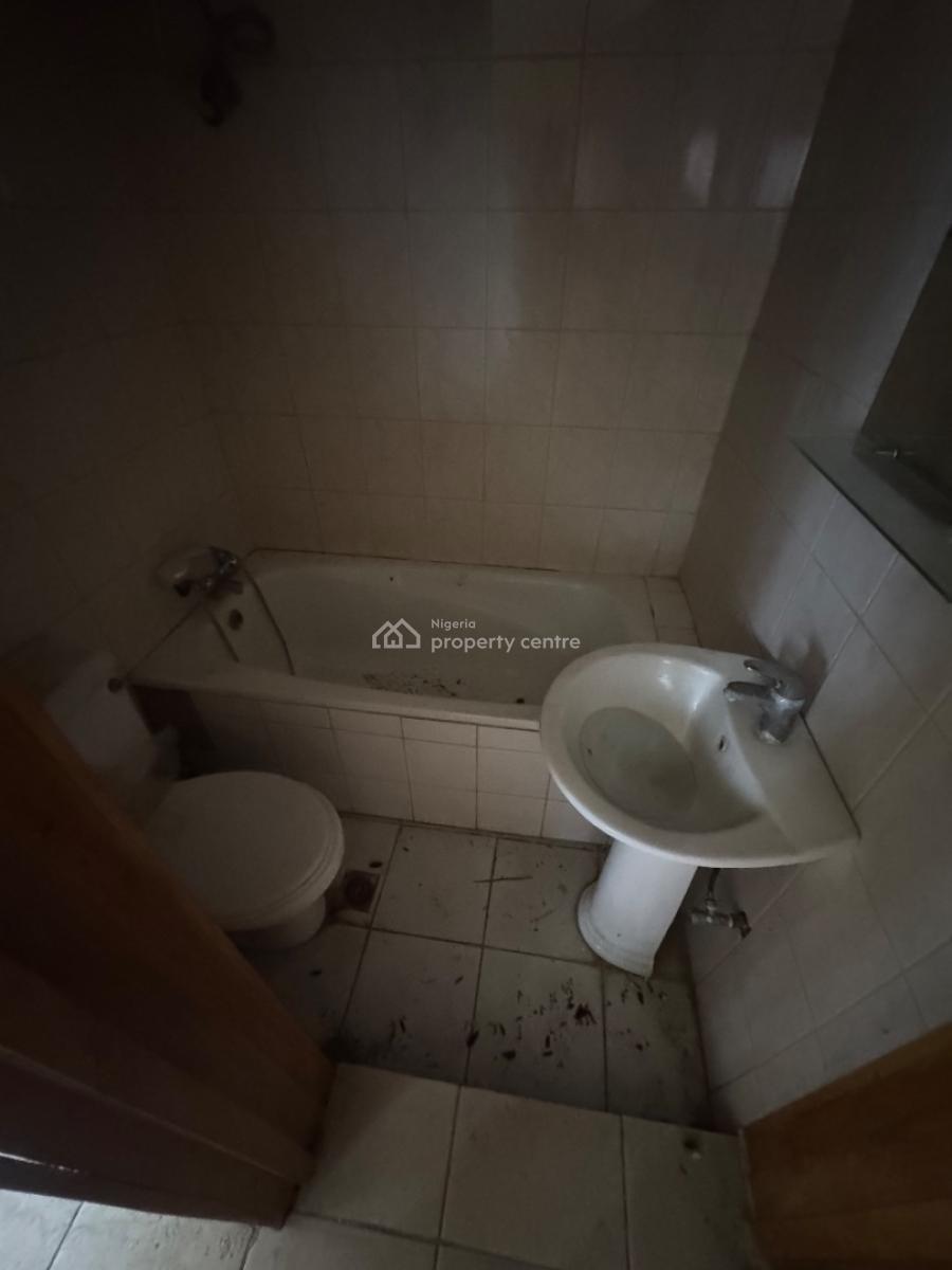 Well Maintained, Tastefully Finished Five (5) Bedroom Semi Detached Du, Off Admiralty, Lekki Phase 1, Lekki, Lagos, Semi-detached Duplex for Rent