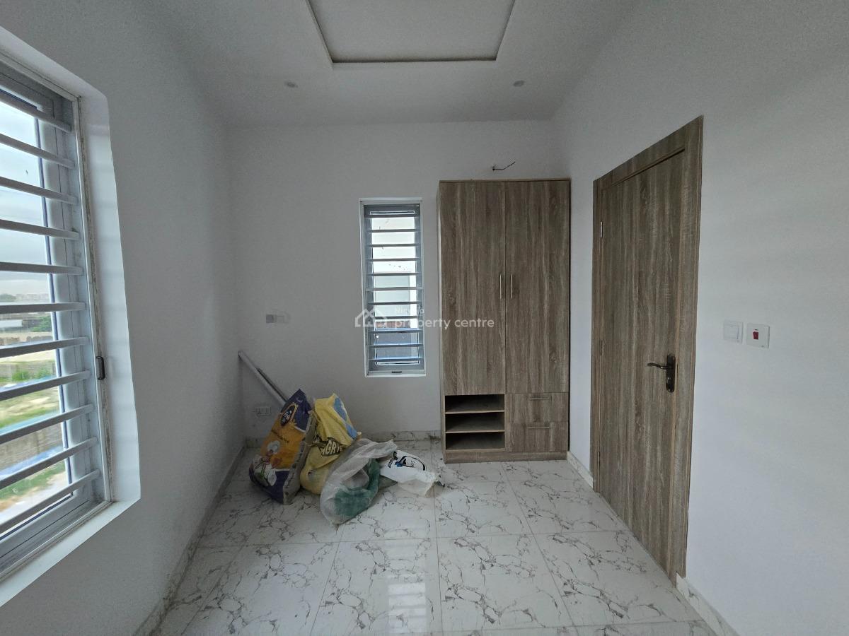Well Finished & Fully Serviced Two (2) Bedroom Flat, Lekki Phase 1, Lekki, Lagos, Flat / Apartment for Rent