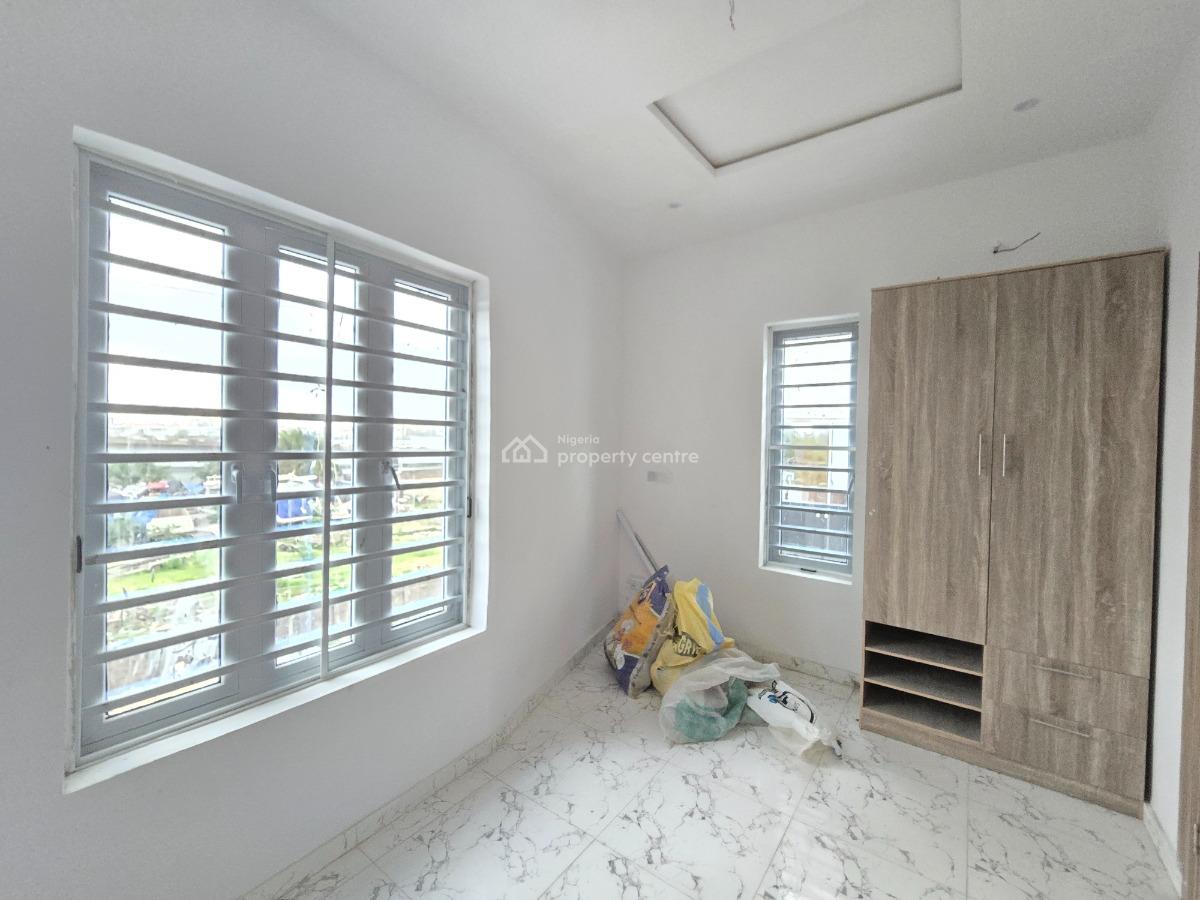 Well Finished & Fully Serviced Two (2) Bedroom Flat, Lekki Phase 1, Lekki, Lagos, Flat / Apartment for Rent