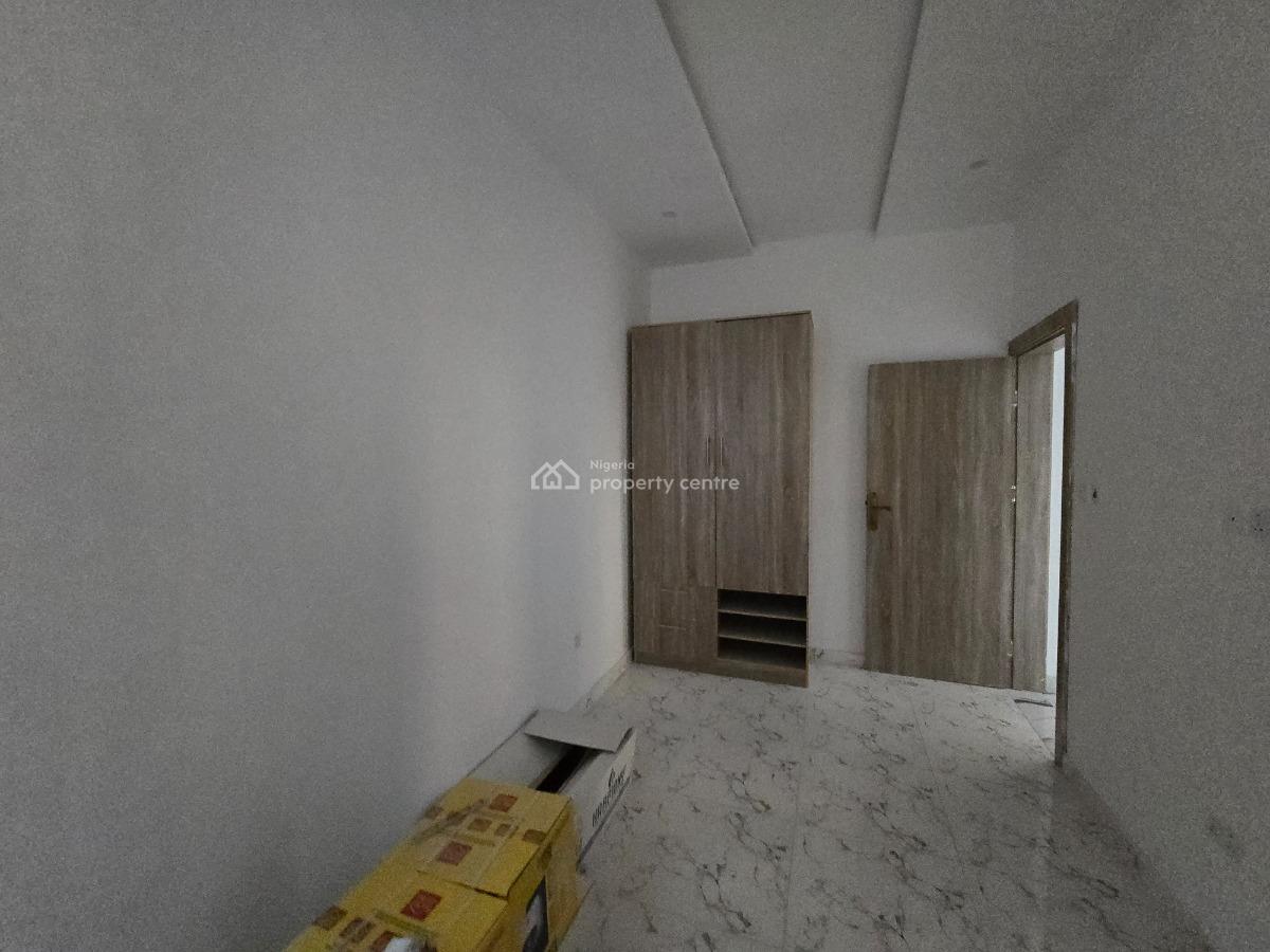 Well Finished & Fully Serviced Two (2) Bedroom Flat, Lekki Phase 1, Lekki, Lagos, Flat / Apartment for Rent