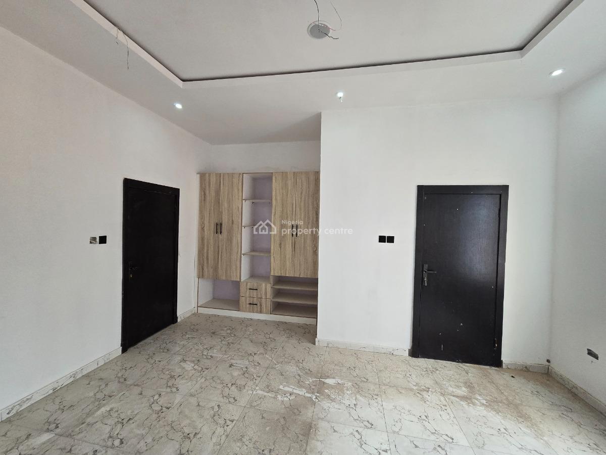Well Finished & Fully Serviced Two (2) Bedroom Flat, Lekki Phase 1, Lekki, Lagos, Flat / Apartment for Rent