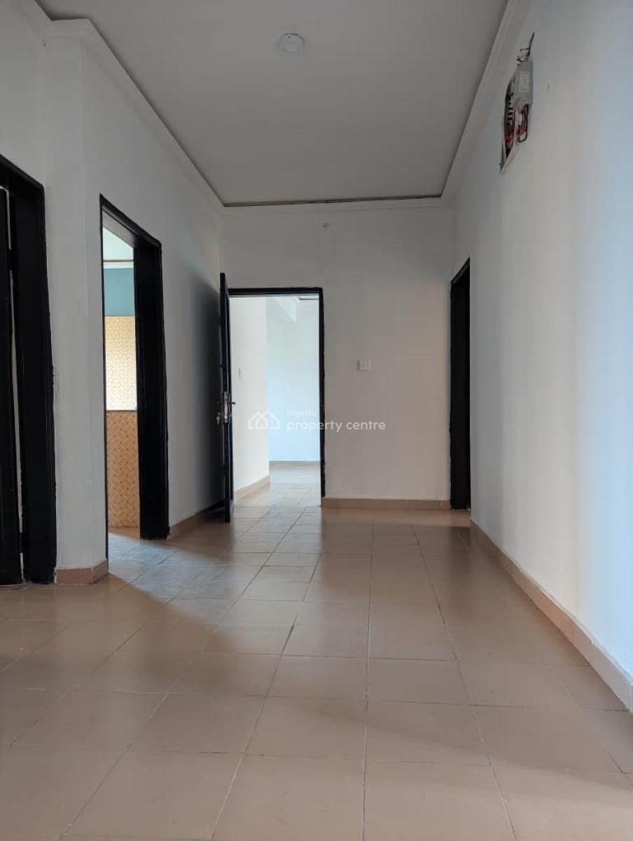 a Clean Three (3) Bedroom Flat, Osongama Estate, Uyo, Akwa Ibom, House for Rent