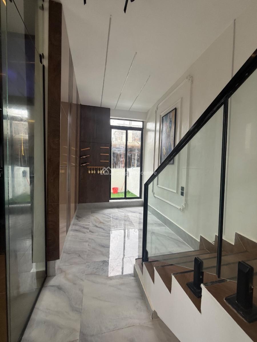 Exquisite 5 Bedrooms Semidetached Duplex, Lekki Phase 1, Lekki, Lagos, Semi-detached Duplex for Sale