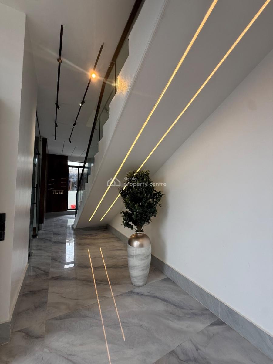 Exquisite 5 Bedrooms Semidetached Duplex, Lekki Phase 1, Lekki, Lagos, Semi-detached Duplex for Sale