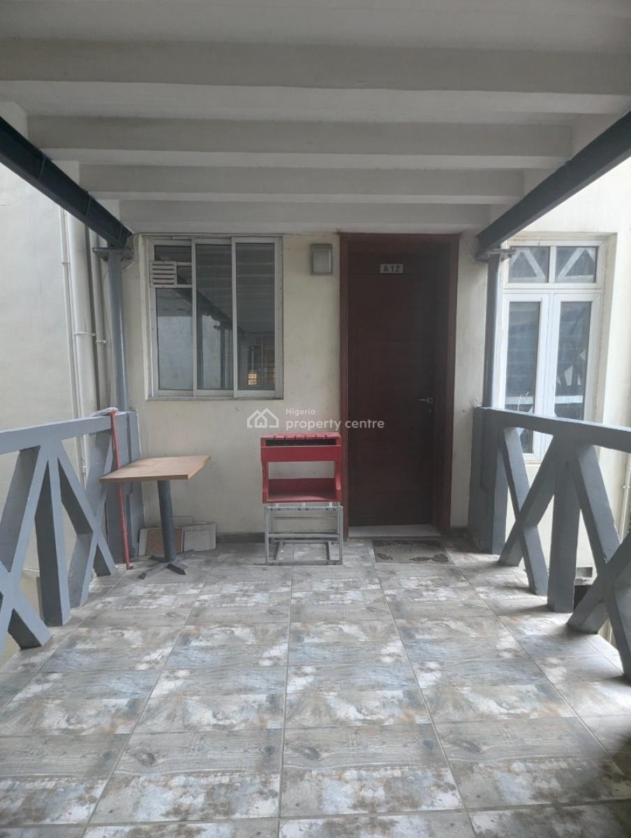 1 Bedroom Apartment with Pool and Mini-gym, Oniru Estate, Oniru, Victoria Island (vi), Lagos, Mini Flat (room and Parlour) for Rent
