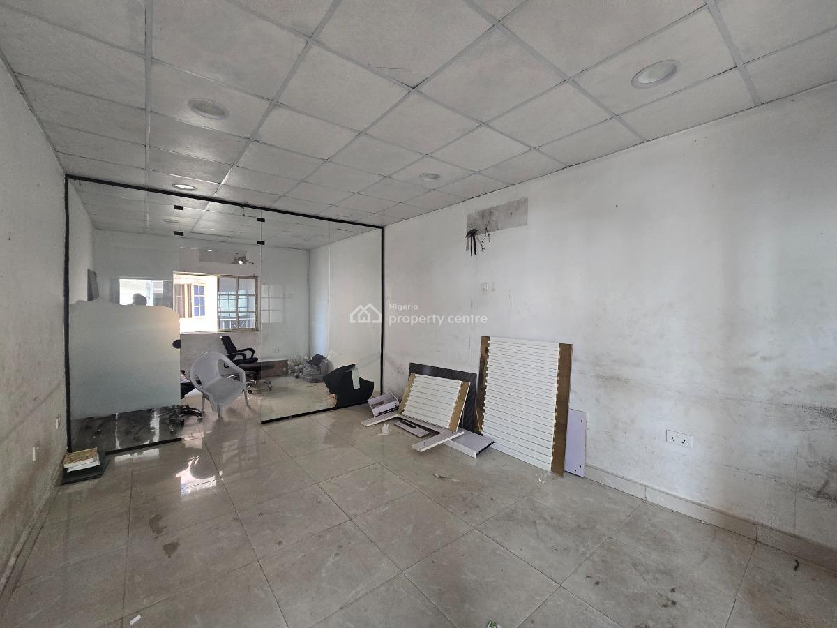 Well Finished Office Spaces, Lekki Phase 1, Lekki, Lagos, Plaza / Complex / Mall for Rent