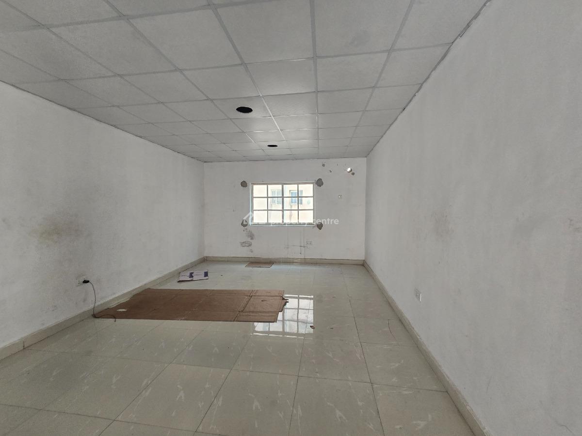 Well Finished Office Spaces, Lekki Phase 1, Lekki, Lagos, Plaza / Complex / Mall for Rent