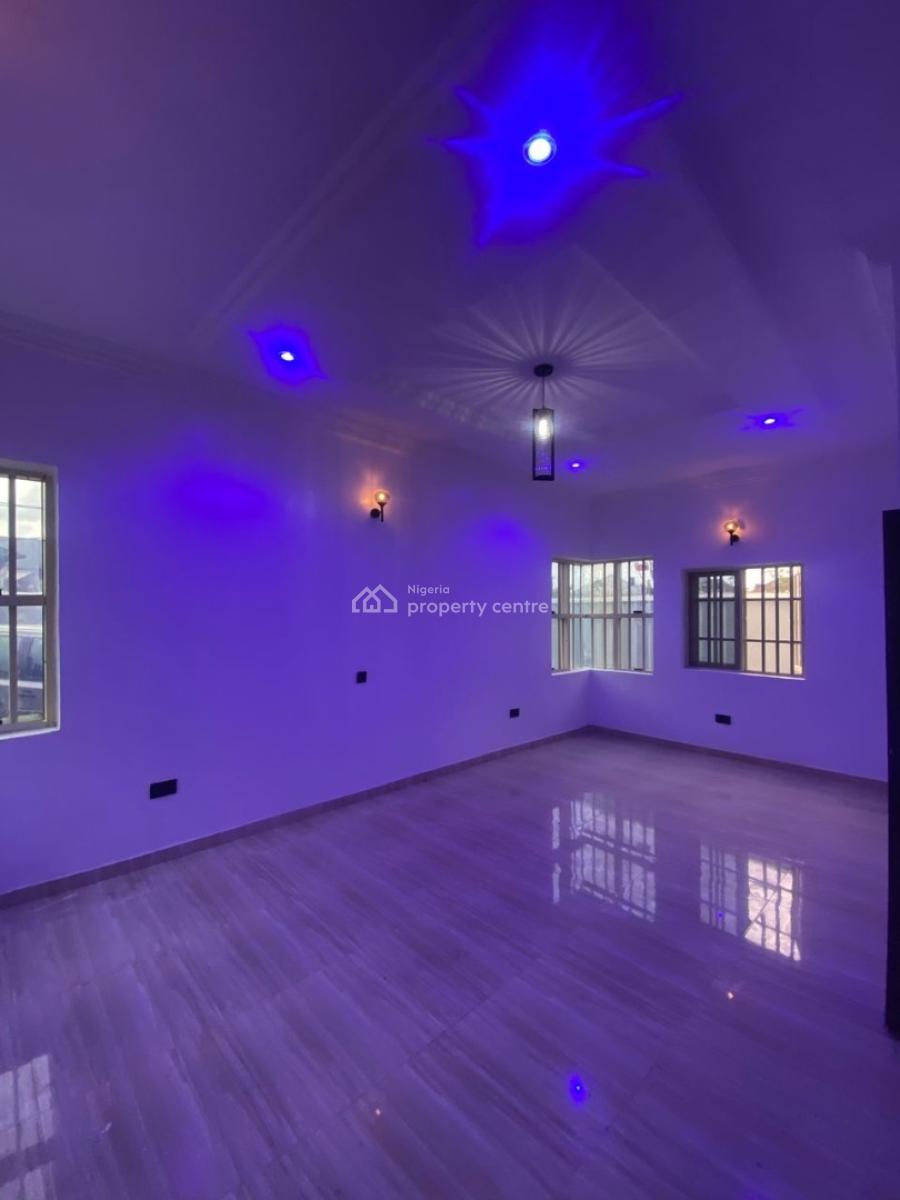 Standard 3 Bedroom Apartment, Off Peaceland Ogombo, Ajah, Lagos, Flat / Apartment for Rent