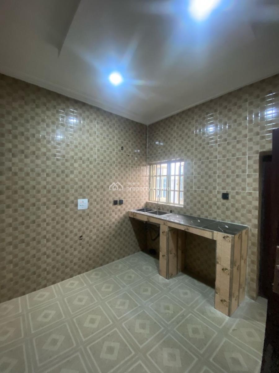 Standard 3 Bedroom Apartment, Off Peaceland Ogombo, Ajah, Lagos, Flat / Apartment for Rent