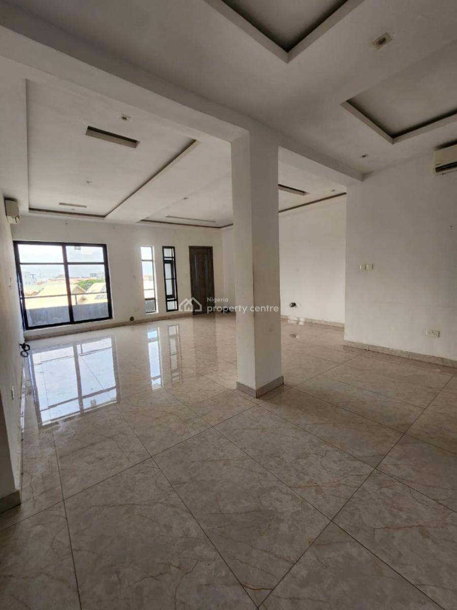 Luxury 3 Bedroom Apartment + Bq + Elevator, 24hrs Power, Off Admiralty Way, Lekki Phase 1, Lekki, Lagos, Flat / Apartment for Rent