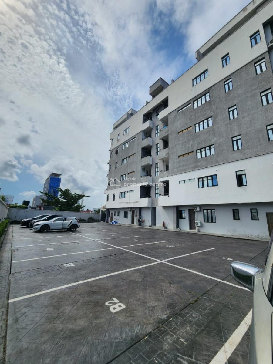 Luxury 3 Bedroom Apartment + Bq + Elevator, 24hrs Power, Off Admiralty Way, Lekki Phase 1, Lekki, Lagos, Flat / Apartment for Rent