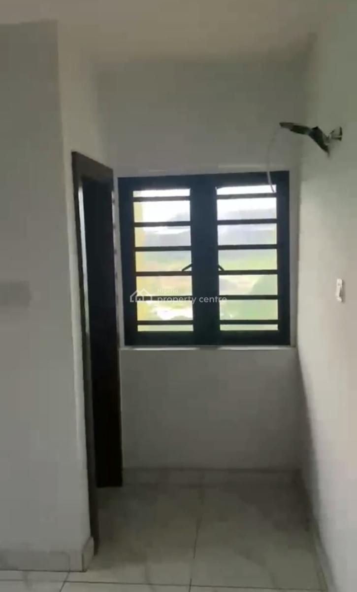 Well-maintained 4-bedroom Terrace Duplex, Off Western Avenue, Surulere, Lagos, Terraced Duplex for Rent