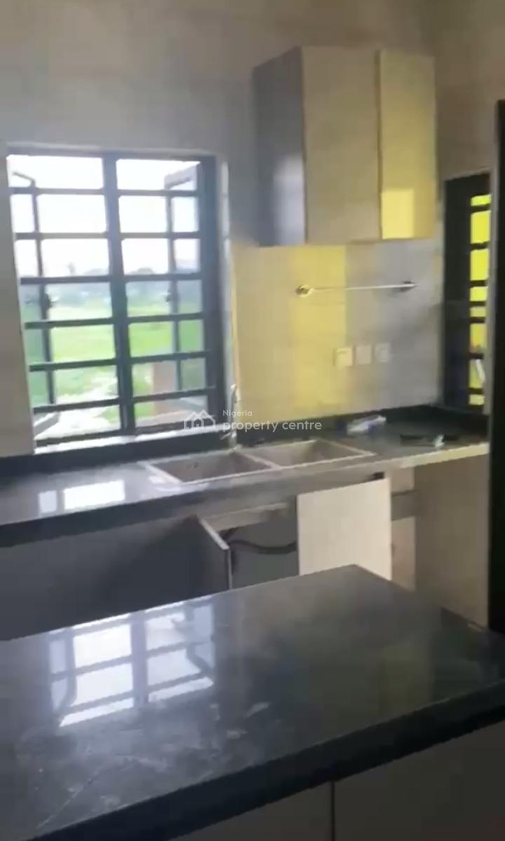 Well-maintained 4-bedroom Terrace Duplex, Off Western Avenue, Surulere, Lagos, Terraced Duplex for Rent