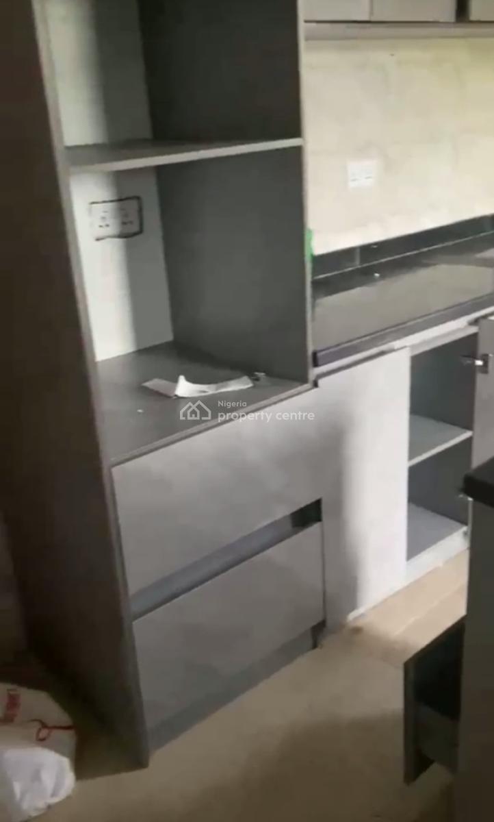 Well-maintained 4-bedroom Terrace Duplex, Off Western Avenue, Surulere, Lagos, Terraced Duplex for Rent