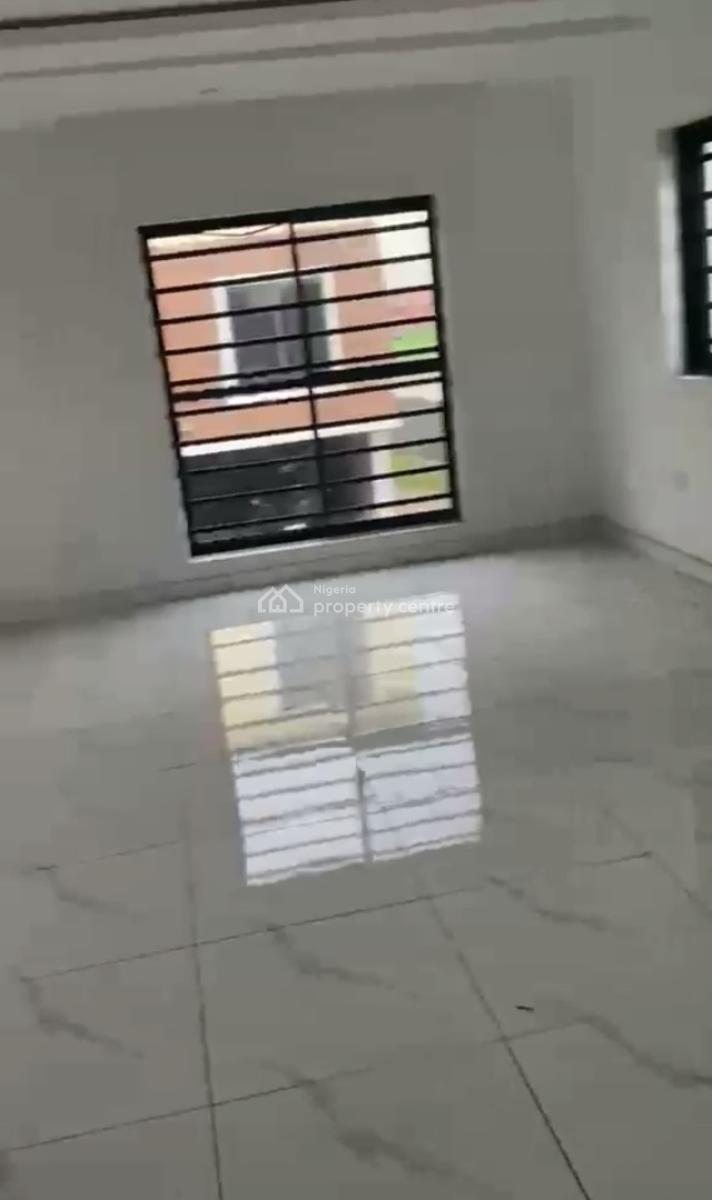 Well-maintained 4-bedroom Terrace Duplex, Off Western Avenue, Surulere, Lagos, Terraced Duplex for Rent