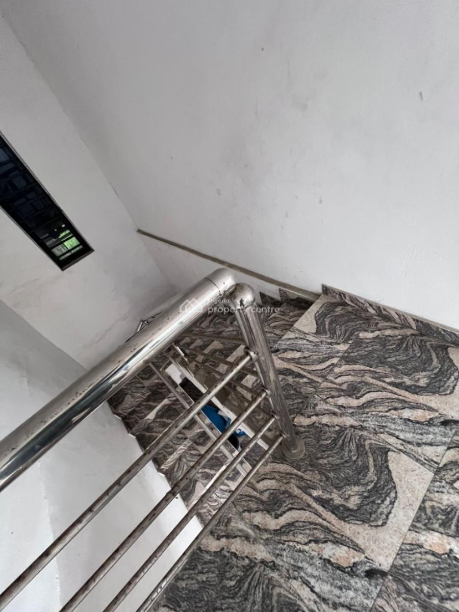 an Executive One Bedroom Apartment, Sunview Estate, Lekki, Lagos, Mini Flat (room and Parlour) for Rent