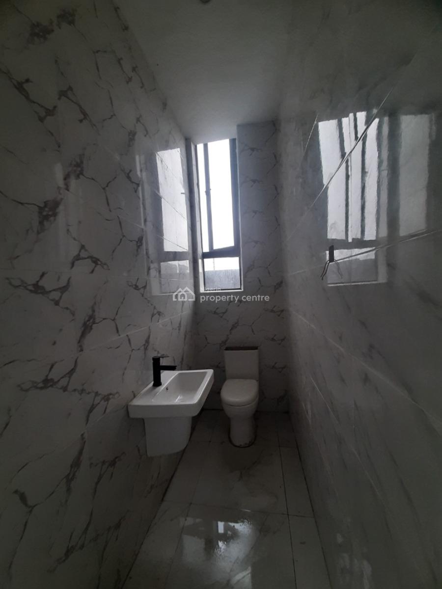 Serviced 2 Bedroom En-suite Flat with an Enclosed Fitted Kitchen, Cook, Ikate, Lekki, Lagos, Flat / Apartment for Rent