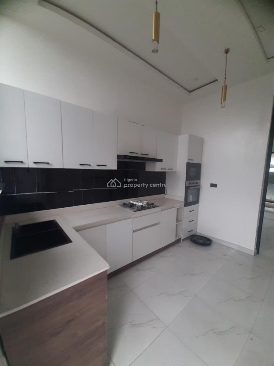 Serviced 2 Bedroom En-suite Flat with an Enclosed Fitted Kitchen, Cook, Ikate, Lekki, Lagos, Flat / Apartment for Rent