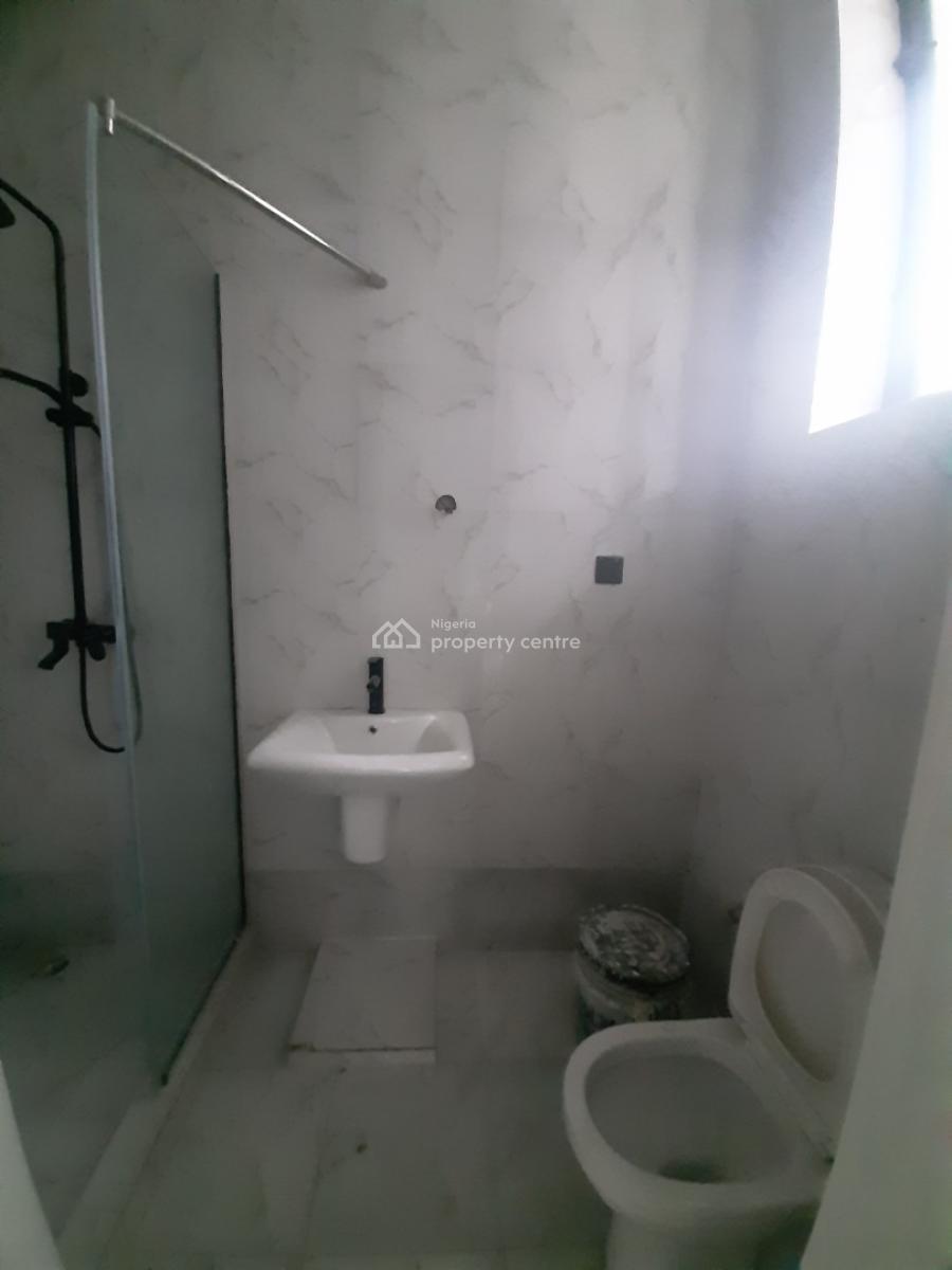 Serviced 2 Bedroom En-suite Flat with an Enclosed Fitted Kitchen, Cook, Ikate, Lekki, Lagos, Flat / Apartment for Rent