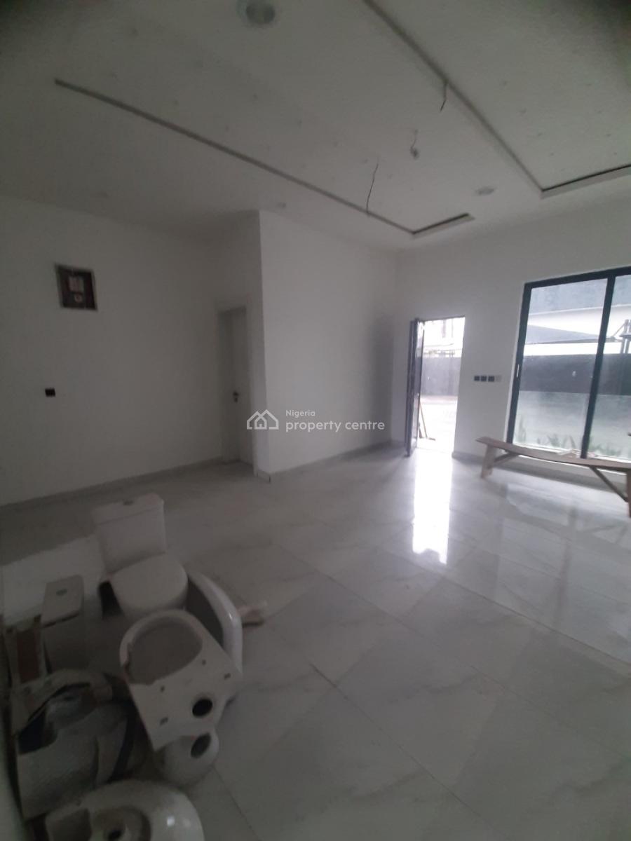 Serviced 2 Bedroom En-suite Flat with an Enclosed Fitted Kitchen, Cook, Ikate, Lekki, Lagos, Flat / Apartment for Rent