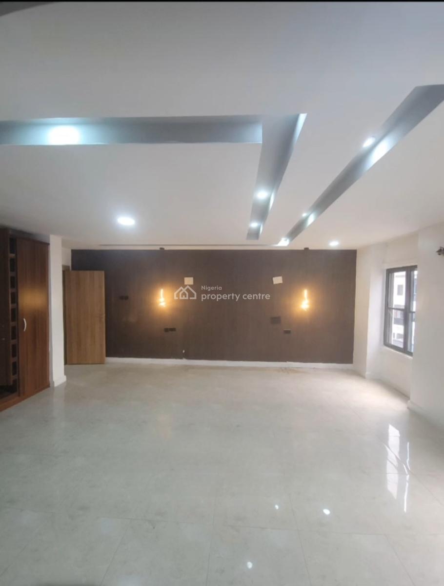 Spacious 3 Bedroom Flat with Bq, Off Gerrard Road, Old Ikoyi, Ikoyi, Lagos, Flat / Apartment for Rent
