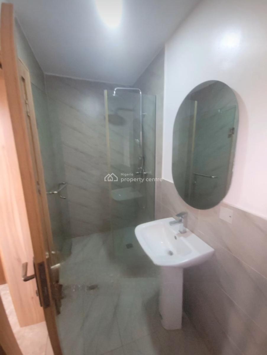 Spacious 3 Bedroom Flat with Bq, Off Gerrard Road, Old Ikoyi, Ikoyi, Lagos, Flat / Apartment for Rent