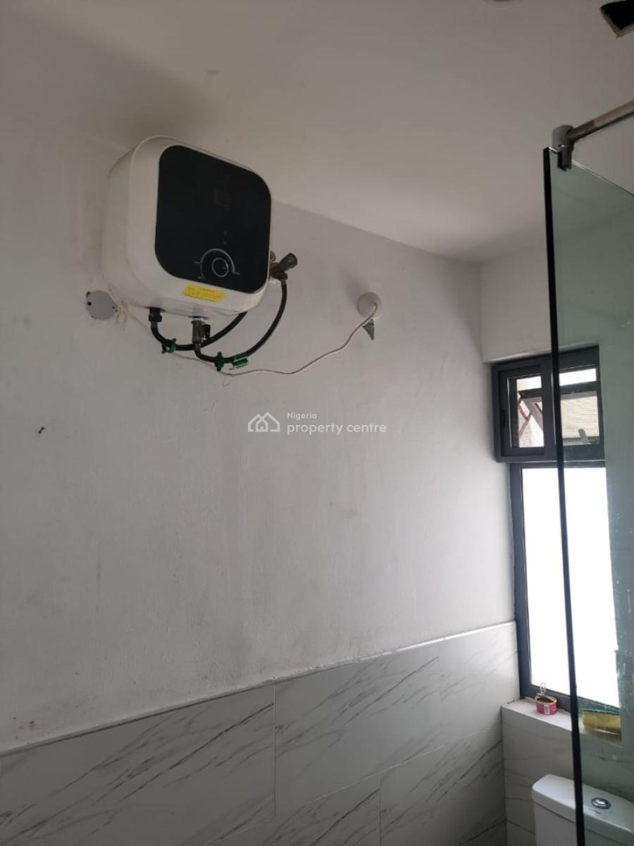 a Lovely 2 Bedrooms Apartment, Lekki County Home Ikota., Lekki, Lagos, Flat / Apartment for Rent
