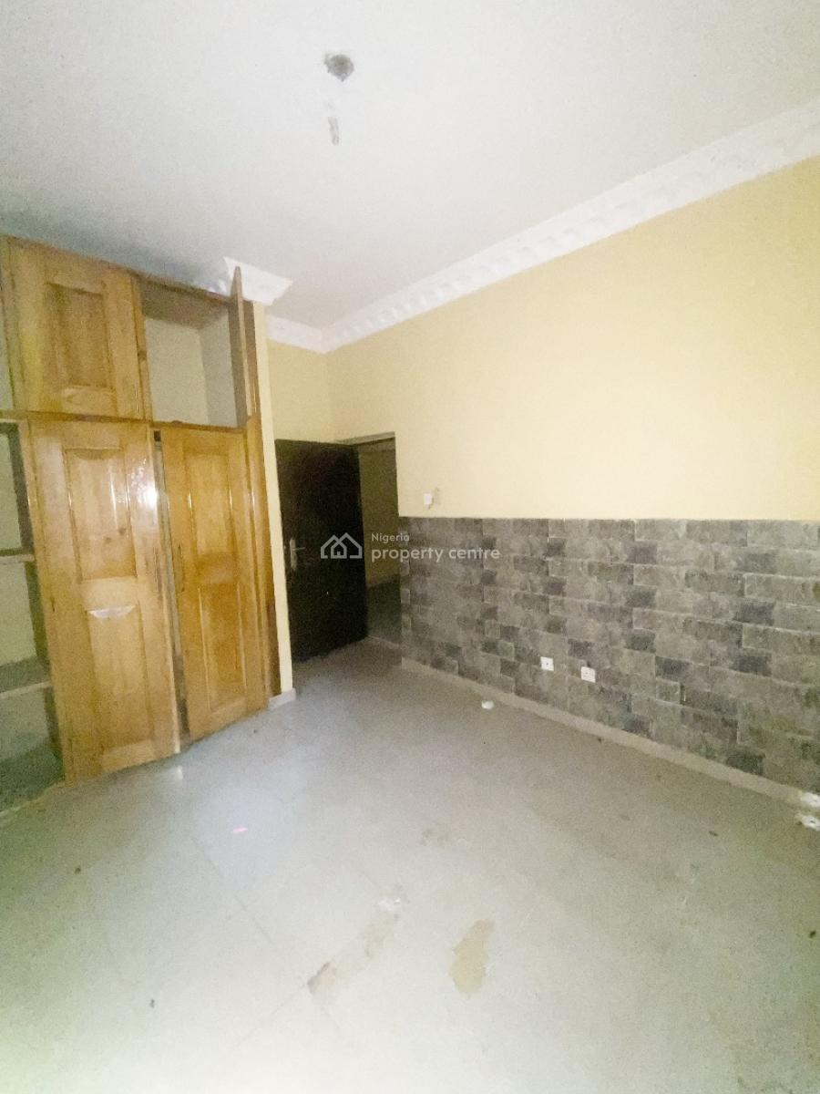 a Well Maintained Spacious 3 Bedroom Flat, Gra Phase 1, Magodo, Lagos, Flat / Apartment for Rent
