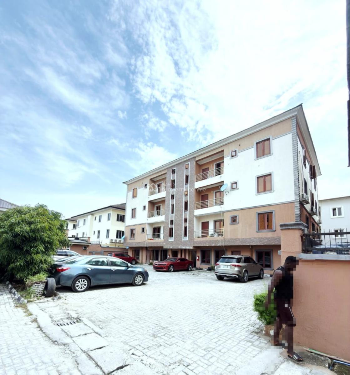 Spacious 3-bedroom Apartment with Bq, Lekki Phase 1, Lekki, Lagos, Flat / Apartment for Rent